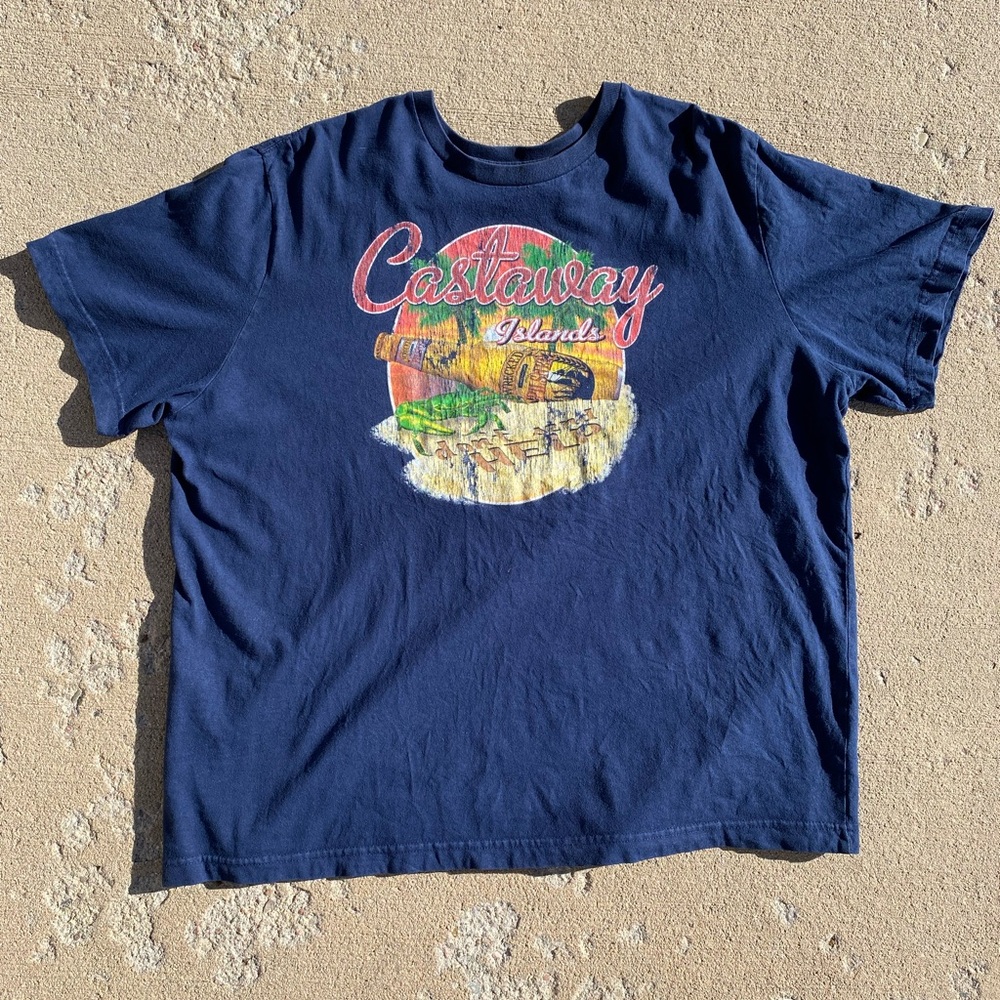 Vintage navy blue Castaway Island T-shirt